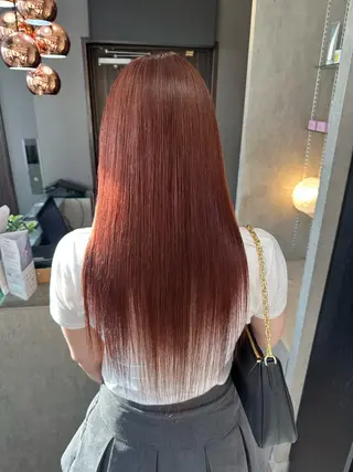 セミロング カラー 天神暖色カラー レイヤー・髪質改善のヘアスタイル