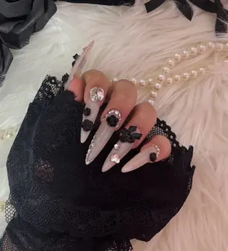 ネイル pro.M Juri𝜗𝜚˚⋆のネイルデザイン
