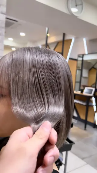 カラー NATUREL 本田風のヘアスタイル