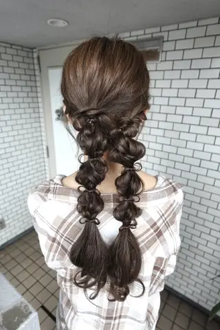 ヘアアレンジ 堀井 れいなのヘアスタイル
