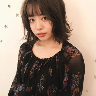 ミディアム カラー 市川 千夏のヘアスタイル