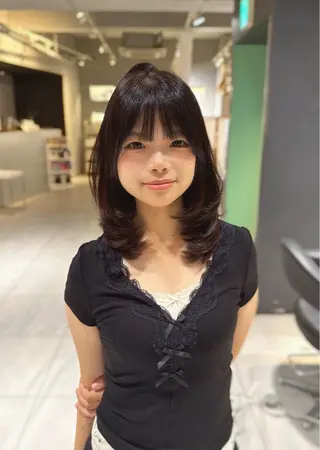ミディアム Lee天王寺 Rinのヘアスタイル