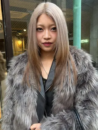 ブリーチ矯正髪質改善 ✨オオエタクミのヘアスタイル