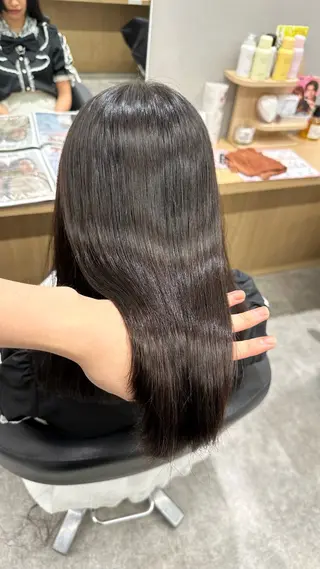ミディアム 巻ける髪質改善🫧ハ イライト/永田汰伊智のヘアスタイル