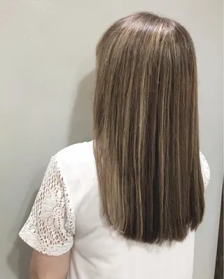 ロング カラー 唐澤 千尋のヘアスタイル