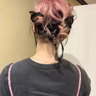 ミディアム カラー ヘアアレンジ 本間 結衣のヘアスタイル