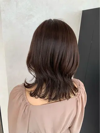 ミディアム 上村 菜月のヘアスタイル