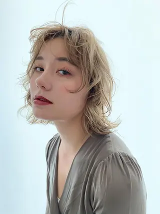 ミディアム カラー 🦖鶴岡 香純🦖のヘアスタイル