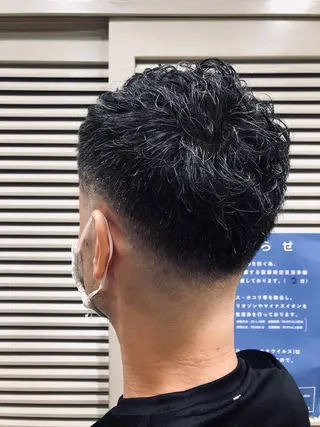ショート パーマ メンズ 中西 将斗のヘアスタイル