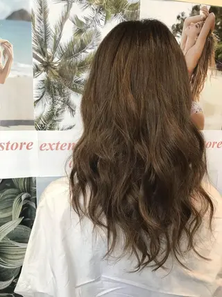 ロング カラー パーマ 大阪レミーエクステ チビ編み込みのヘアスタイル