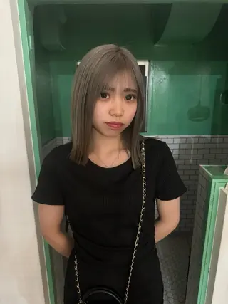 ミディアム ハイトーン🎀 MIYU💖のヘアスタイル