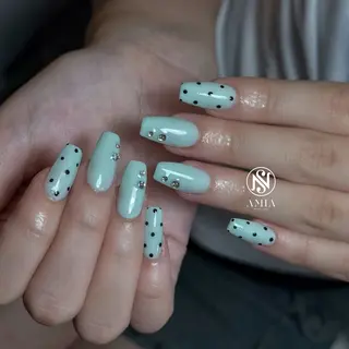 ロング 🌟AMIA BEAUTY🌟のネイルデザイン