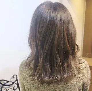 セミロング カラー 伊藤 功士のヘアスタイル