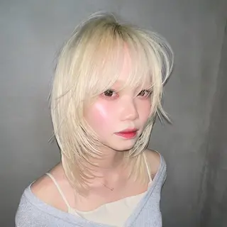 ミディアム カラー レイヤー/ブリーチ/ 顔周り💫チャンのヘアスタイル