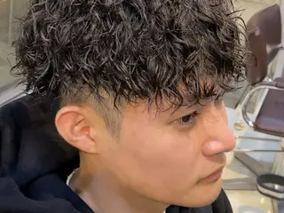 ショート パーマ メンズ 山梨メンズパーマ 波巻きパーマ石原大地のヘアスタイル
