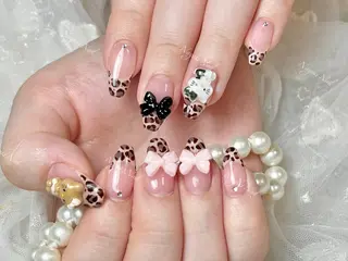 ネイル 🦋 Queenieのネイルデザイン