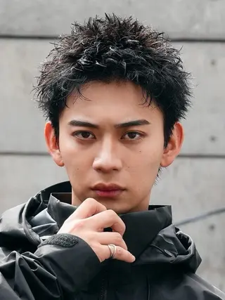 パーマ メンズ 白井 世那のヘアスタイル