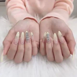 ネイル FLY Nail 梅田店のネイルデザイン