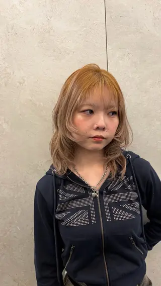 ロング カラー 🎀透明感カラー /ケアブリーチ🎀のヘアスタイル