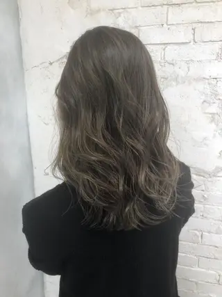 セミロング カラー welring hair salonのヘアスタイル