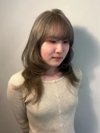 ロング カラー 大長 広菜のヘアスタイル