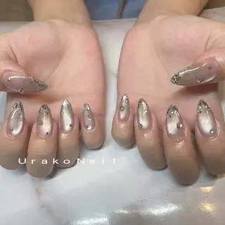 ネイル UrakoNail 《nail》のネイルデザイン