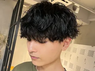ミディアム 仲井間　賢雄 fifthのヘアスタイル