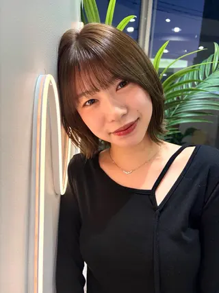 ショート カラー cana 札幌レイヤースタイルのヘアスタイル