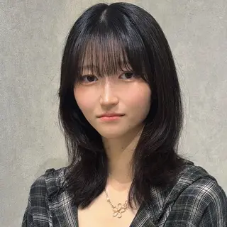 ミディアム 🧸ベージュ/レイヤ ー/八幡山🍪萌のヘアスタイル