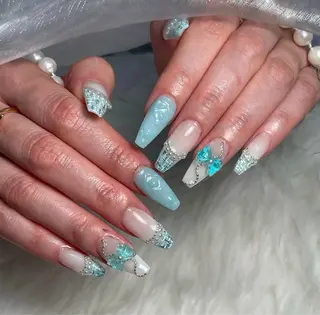ネイル Rinaky Amee Nailのネイルデザイン