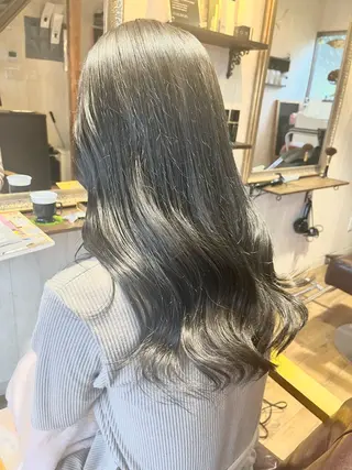 カラー . Lｉｅのヘアスタイル