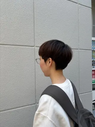ショート 山下 歩華のヘアスタイル