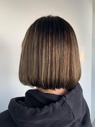 ミディアム おせ ちさとのヘアスタイル