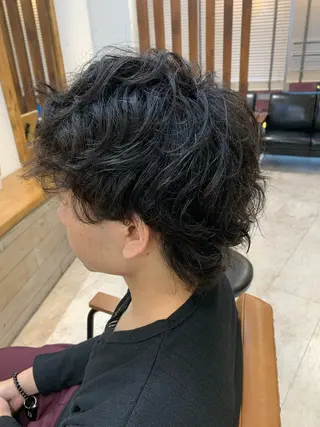 ミディアム メンズデザイナー Jojiのヘアスタイル