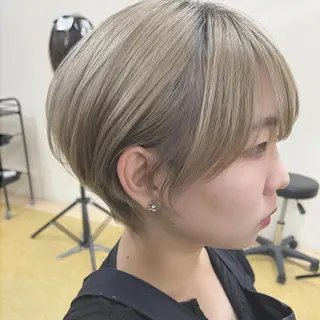 ショート レイヤー×透明感 Tatsuya💫のヘアスタイル