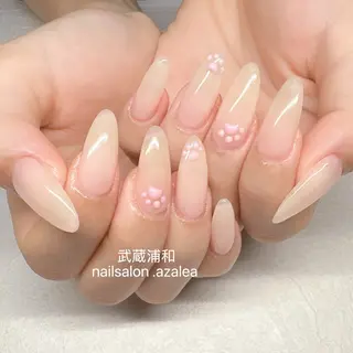 ネイル R inのネイルデザイン