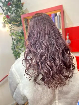 セミロング ゆぴ☾/推しカラー /ハイトーンのヘアスタイル