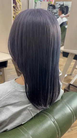 セミロング カラー 🐰K+Plus🐰 まゆ🐰のヘアスタイル