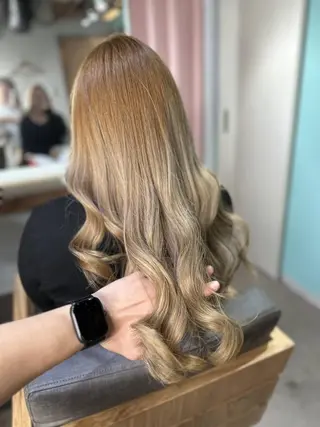 ヘアアレンジ ANDY💫 KANONのネイルデザイン