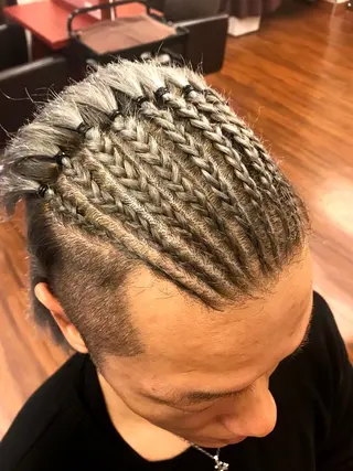 ミディアム ✨コーンロウ✨ 本田さゃかのヘアスタイル