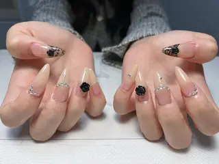 ネイル 心斎橋Mione nail salonのネイルデザイン