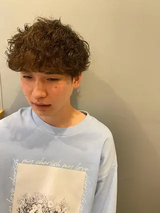 パーマ メンズ 似合う髪型見つけます AYAKAのヘアスタイル