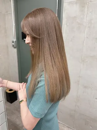 セミロング カラー SALTWATER AYARIのヘアスタイル