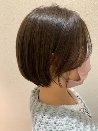 ショート カラー hubhair レイヤー/透明感のヘアスタイル