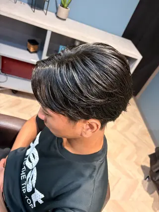 メンズ 岡崎 真士のヘアスタイル