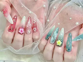 ネイル Luna K.のネイルデザイン
