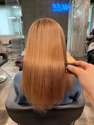 セミロング ベージュカラー💖 やすひろのヘアスタイル