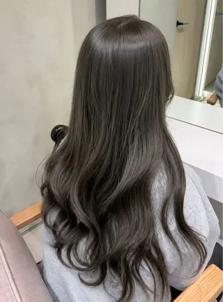 カラー 川口 琴音のヘアスタイル