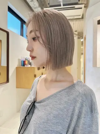 ミディアム カラー MISA レイヤーカットのヘアスタイル