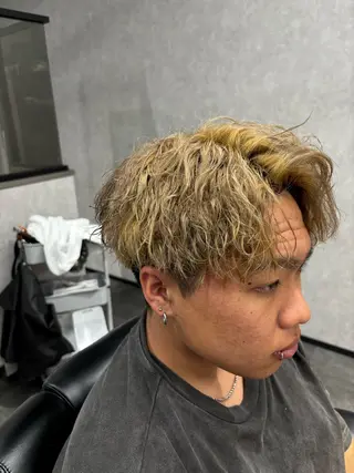 パーマ メンズ 横田 剣己のヘアスタイル
